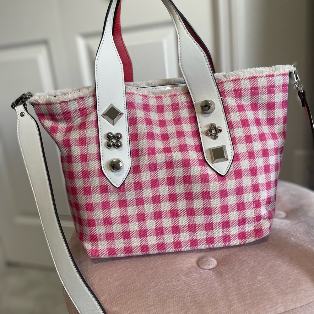 Christian Louboutin
Frangibus Viva Vichy Small With Love Graffiti Toile Tote Bag - Picture 3 of 13